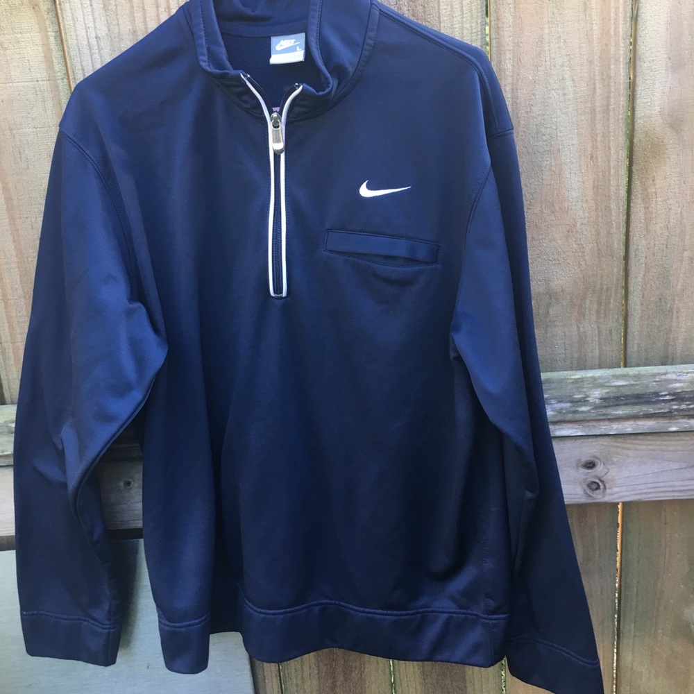 Great used condition Nike  pull over